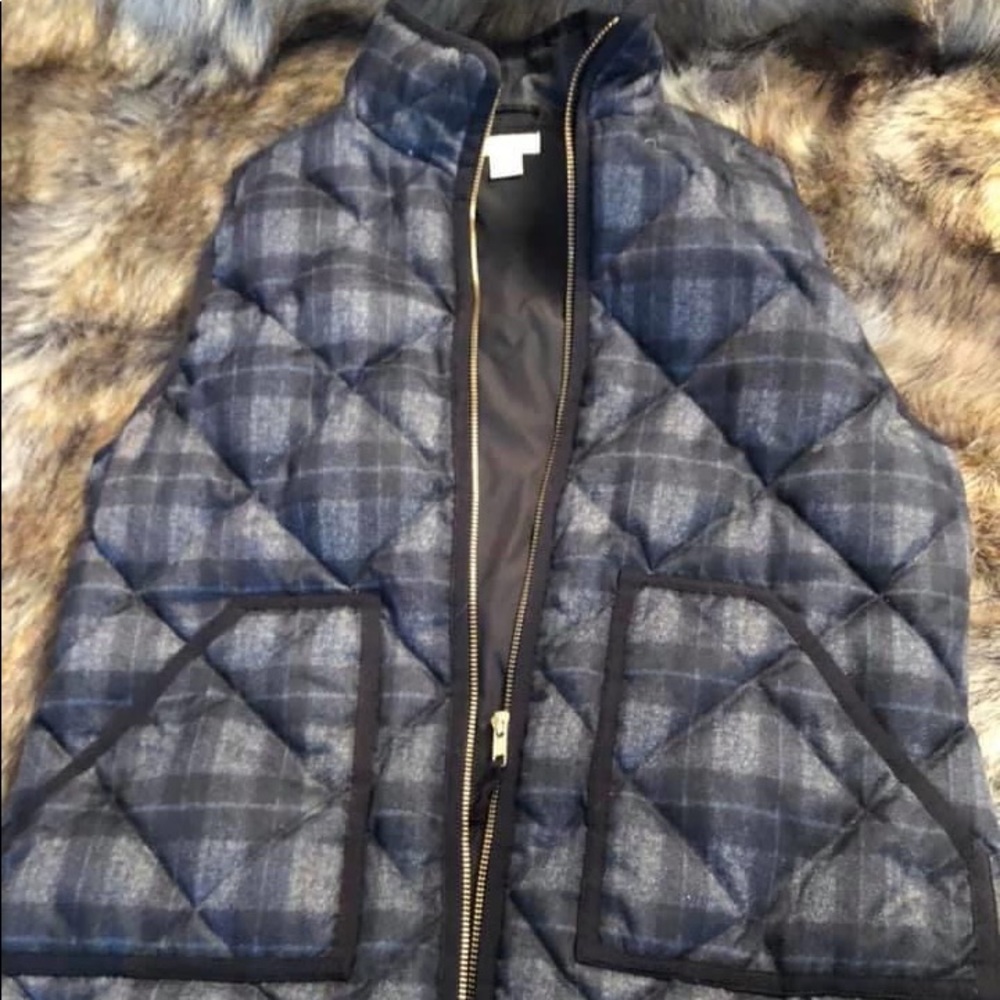 J Crew Navy and Black Puff Vest